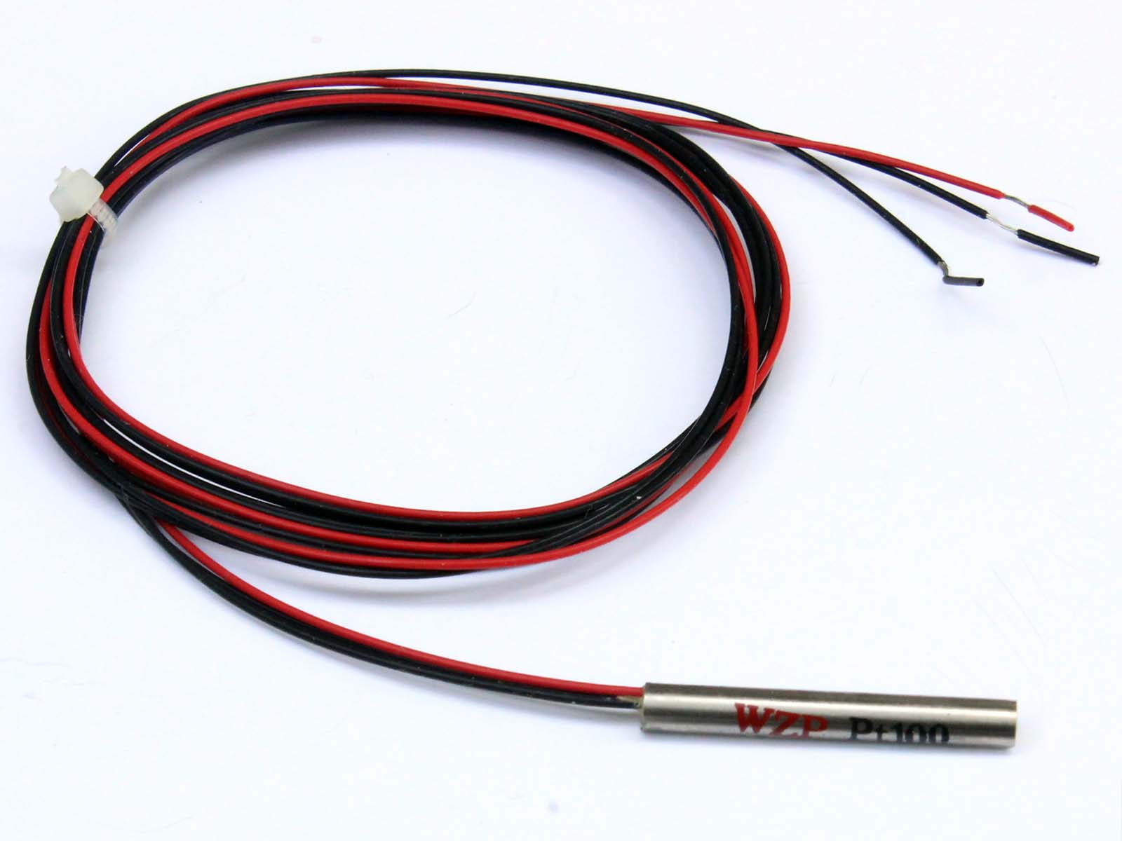 Foto eines PT100-Sensors in silber mit einem schwarz-schwarz-roten Kabel mit drei Adern